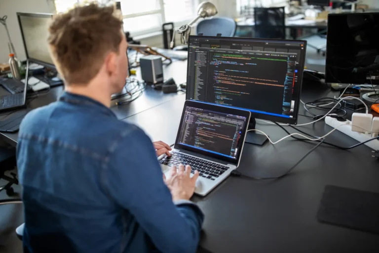 How to Choose an IT Support Company in the UAE